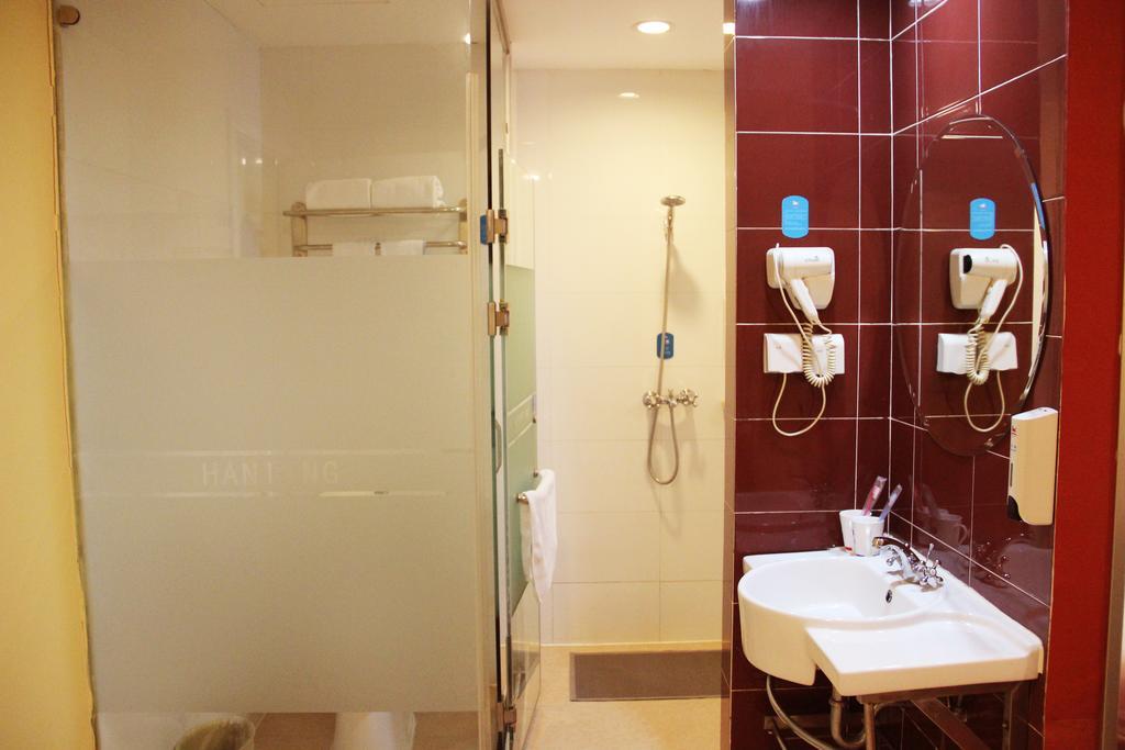 Hanting Express Shanghai Jinqiao Middle Yanggao Road Δωμάτιο φωτογραφία
